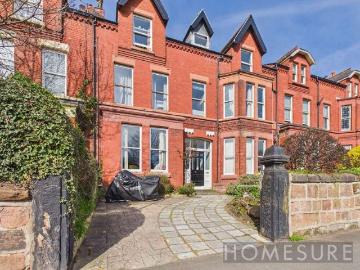 6 bed flat for sale