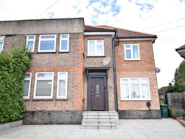 6 bed house to rent