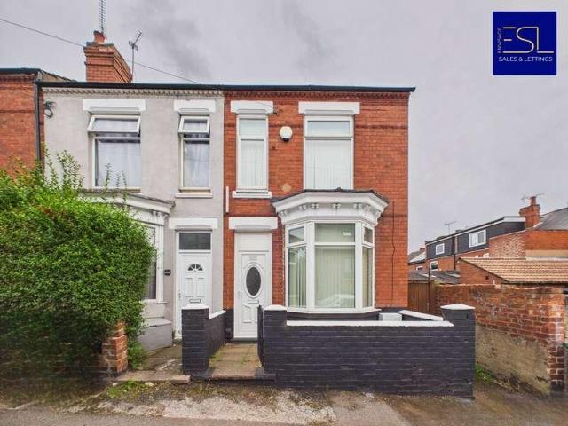 6 bed house to rent