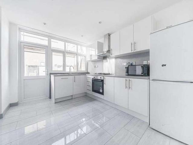 6 bed house to rent