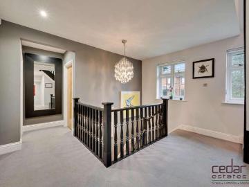 6 bed house for sale