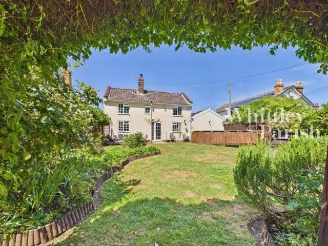 6 bed house for sale