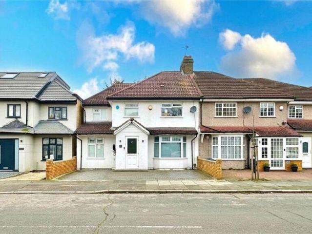 6 bed house for sale