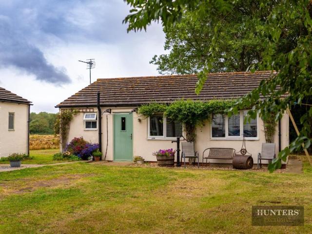 6 bed house for sale