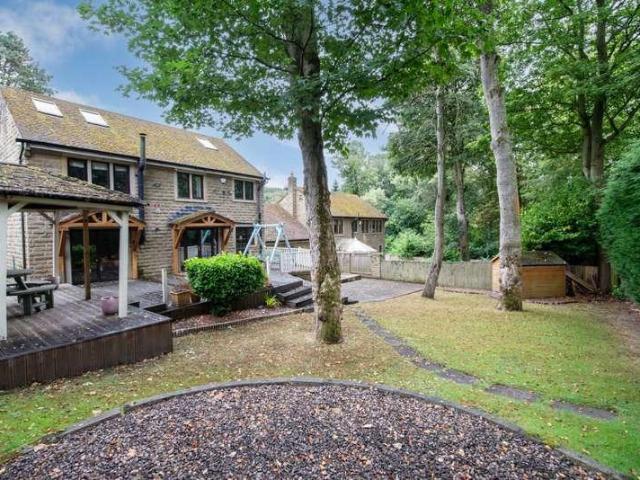 6 bed house for sale