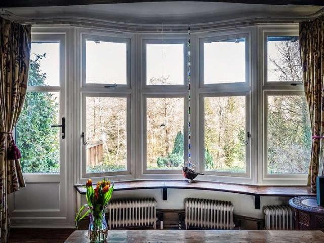 6 bed house for sale