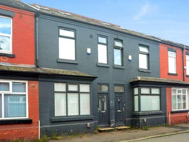 6 bed house for sale