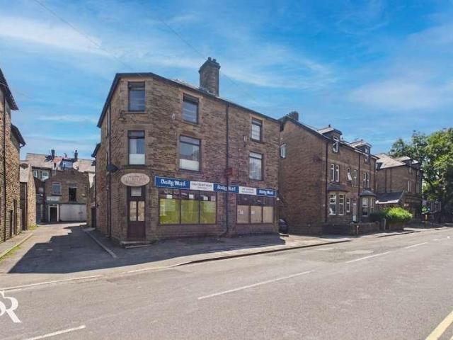 6 bed house for sale