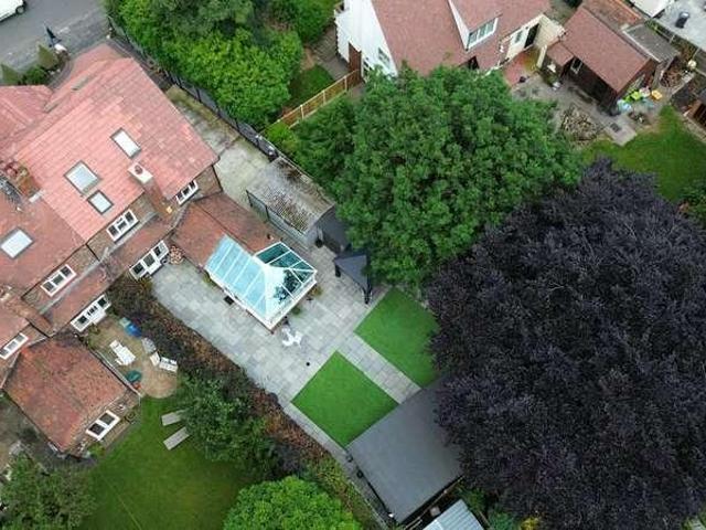 6 bed house for sale
