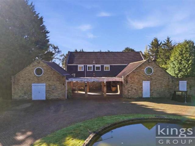 6 bed house for sale