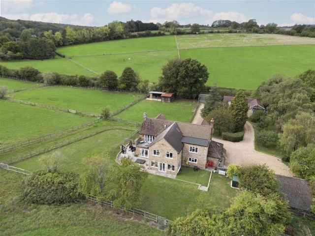6 bed house for sale
