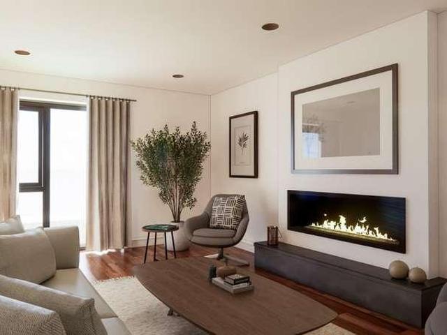 6 bed house for sale