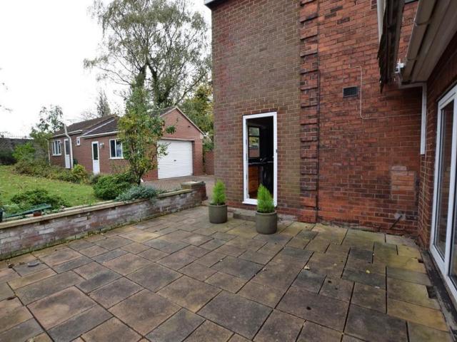 6 bed house for sale