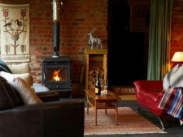 6 bed house for sale