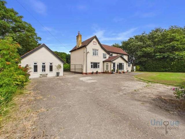 6 bed house for sale