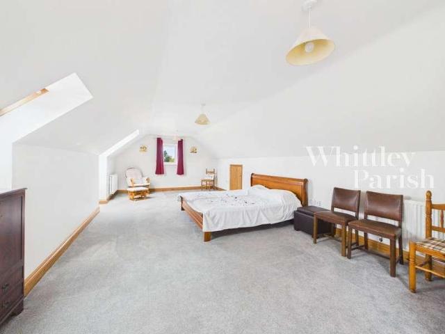 6 bed house for sale