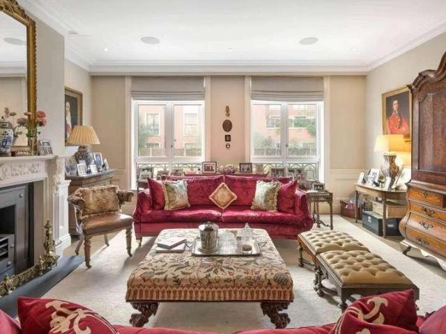 6 bed house for sale