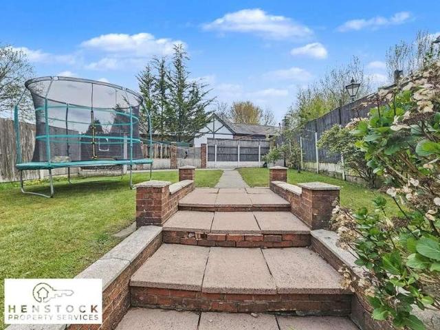 6 bed house for sale