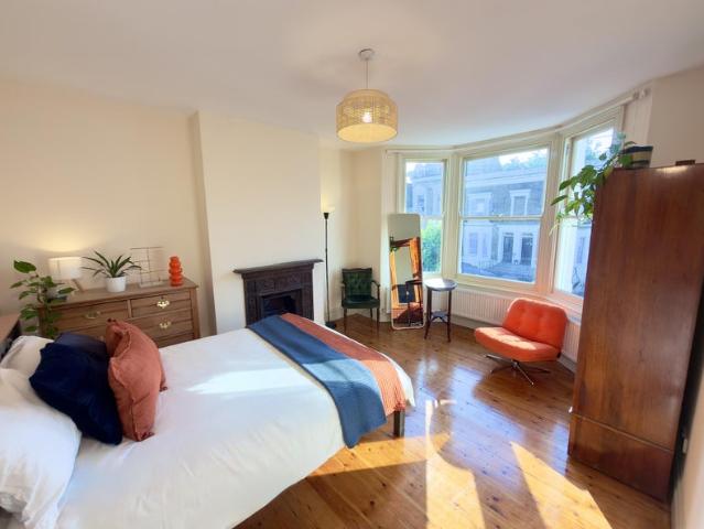 6 Bed Spacious House, Greenwich – Bills Included