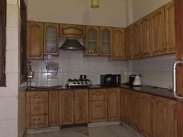 6 Bedroom 299 Sq.Yd. Villa in Safdarjung Enclave Delhi Listing ID: #10170