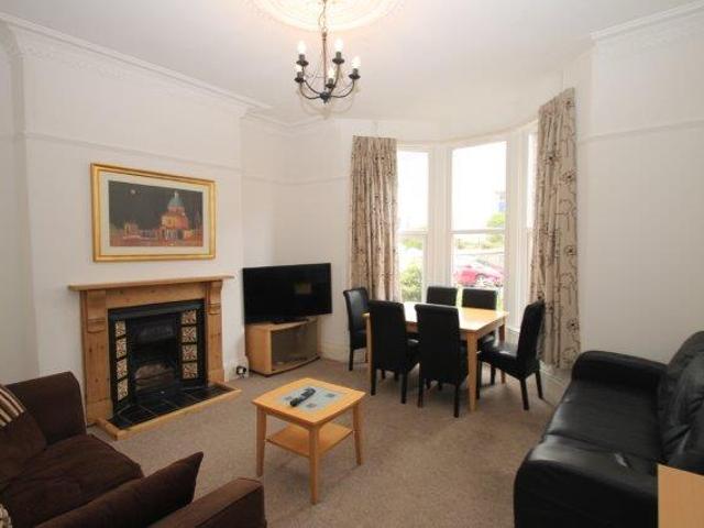 6 Bedroom | 37 Furzehill Road, PL4 7JZ One Room Available