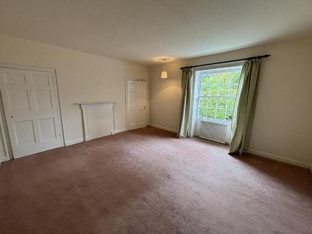 6 bedroom country house to rent