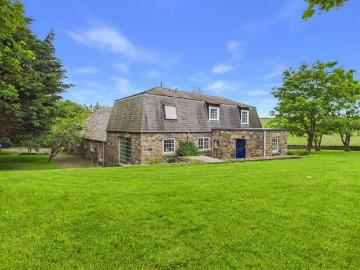 6 bedroom country house for sale