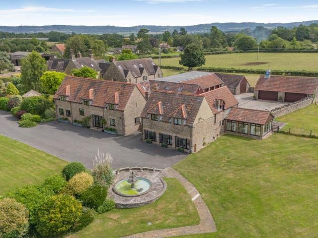 6 bedroom country house for sale