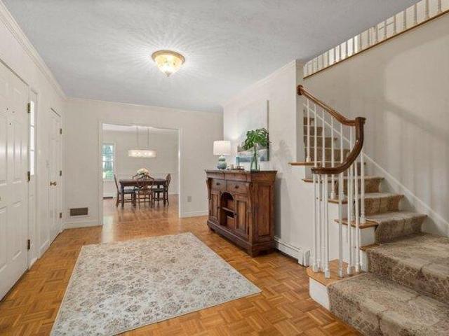6 bedroom, Canton MA 02021 105516574