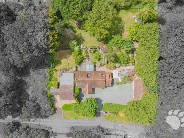 6 bedroom chalet for sale