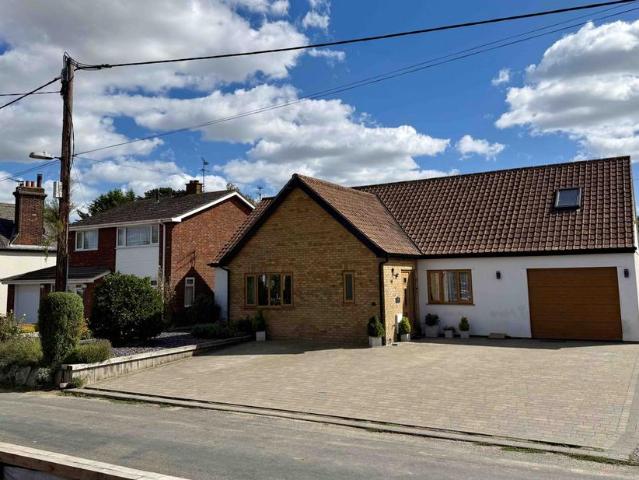 6 bedroom chalet for sale