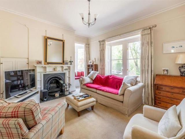 6 bedroom character property to rent