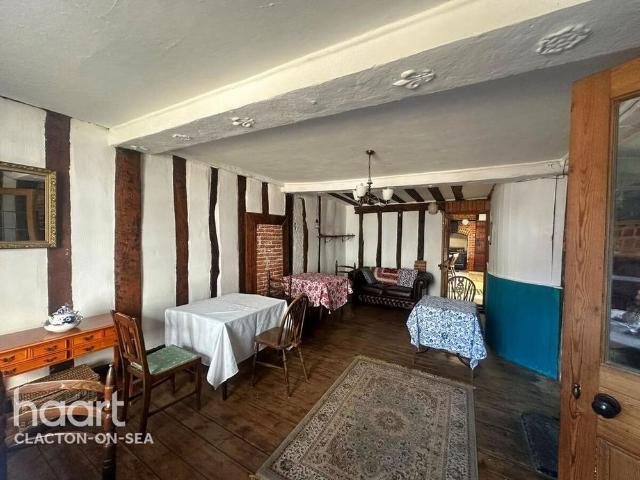 6 bedroom character property to rent