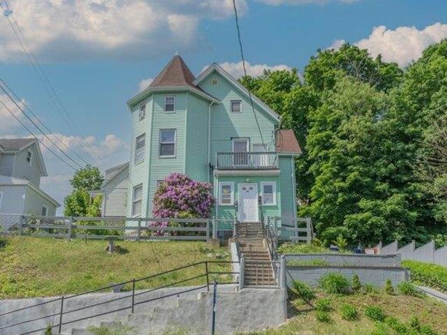 6 bedroom, Chelsea MA 02150 105514842
