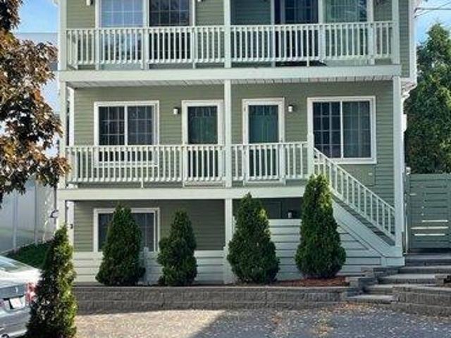 6 bedroom, Chelsea MA 02150 105547964