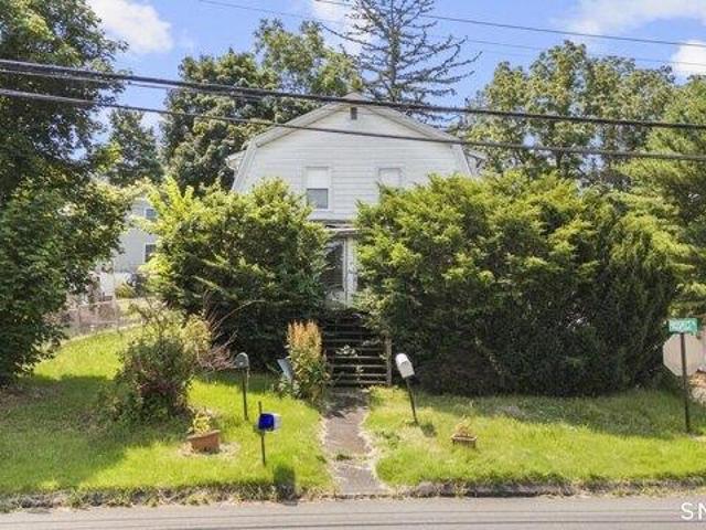 6 bedroom, Cromwell CT 06416 105559382
