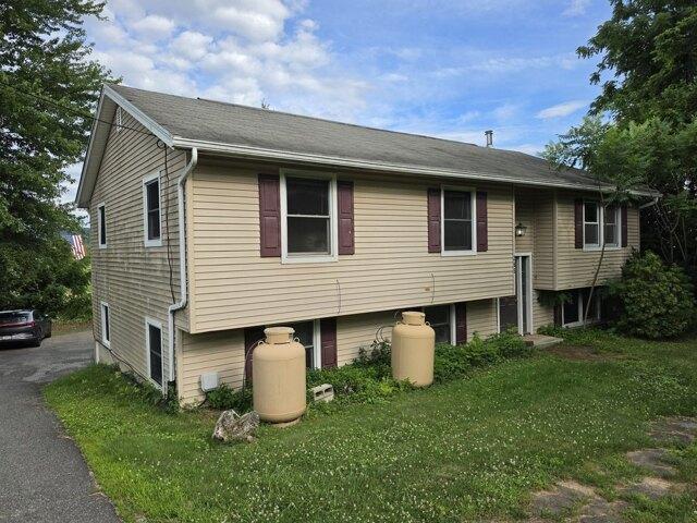 6 bedroom, Amherst MA 01002 105365705