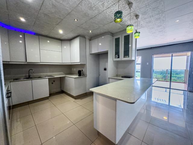 6 Bedroom Apartment / Flat For Sale in Morningside