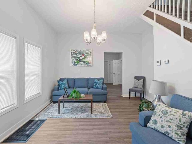 6 Bedroom Apartment for Rent at W 11th St & King Ave #2B, Indianapolis, IN 46222 Near Westside