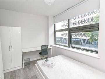 6 bedroom apartment to rent