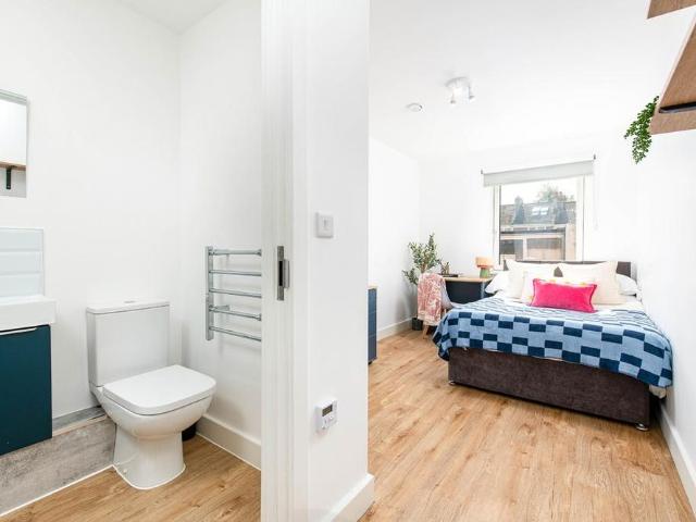 6 bedroom apartment to rent