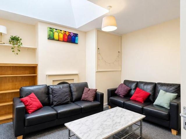 6 bedroom apartment to rent