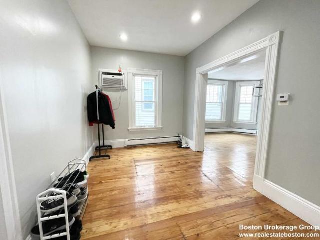 6 bedroom, Boston MA 02128 LS98396002