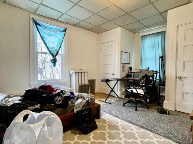 6 bedroom, Boston MA 02134 LS98396896