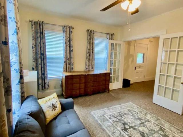6 bedroom, Boston MA 02134 LS98396898