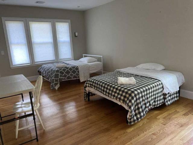 6 bedroom, Boston MA 02135 98397061