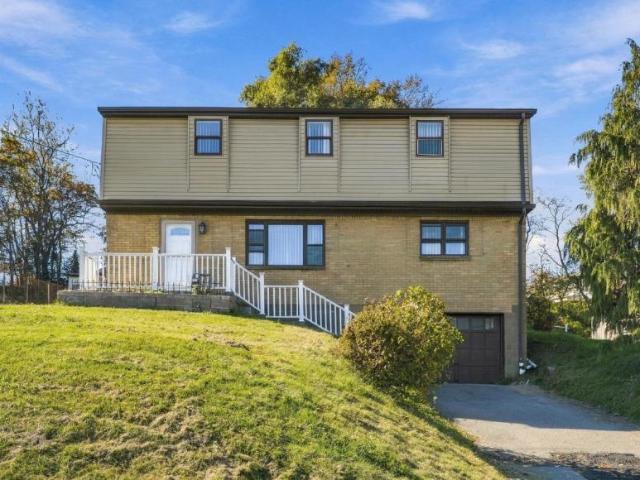 6 bedroom, Bethel Park PA 15102 106241872