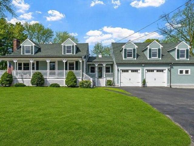 6 bedroom, Bedford MA 01730 105494958