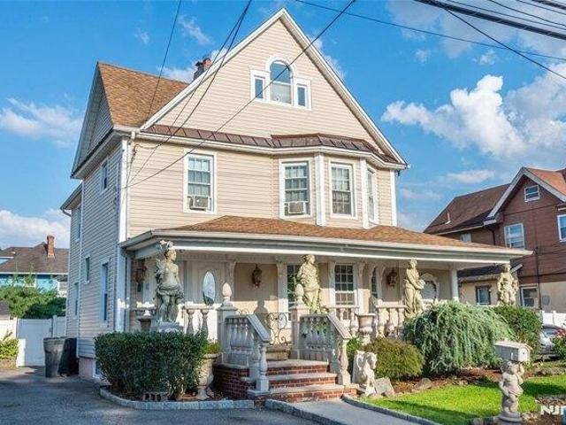6 bedroom, Bergenfield NJ 07621 105614103
