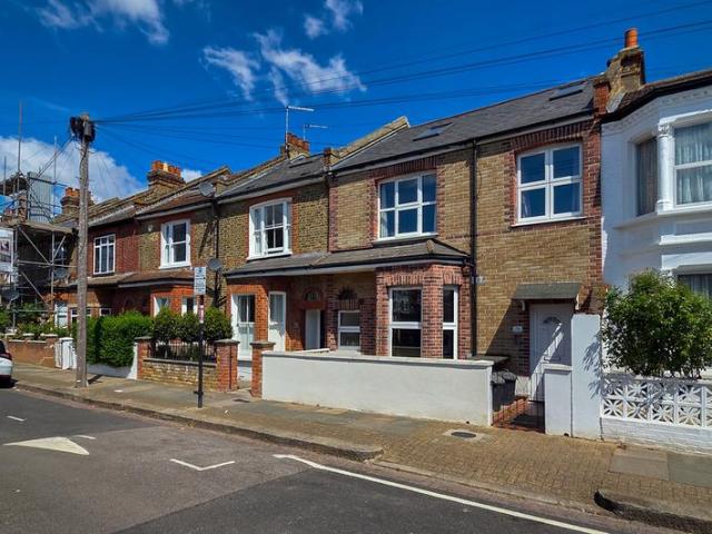 6 bedroom block of apartments for sale